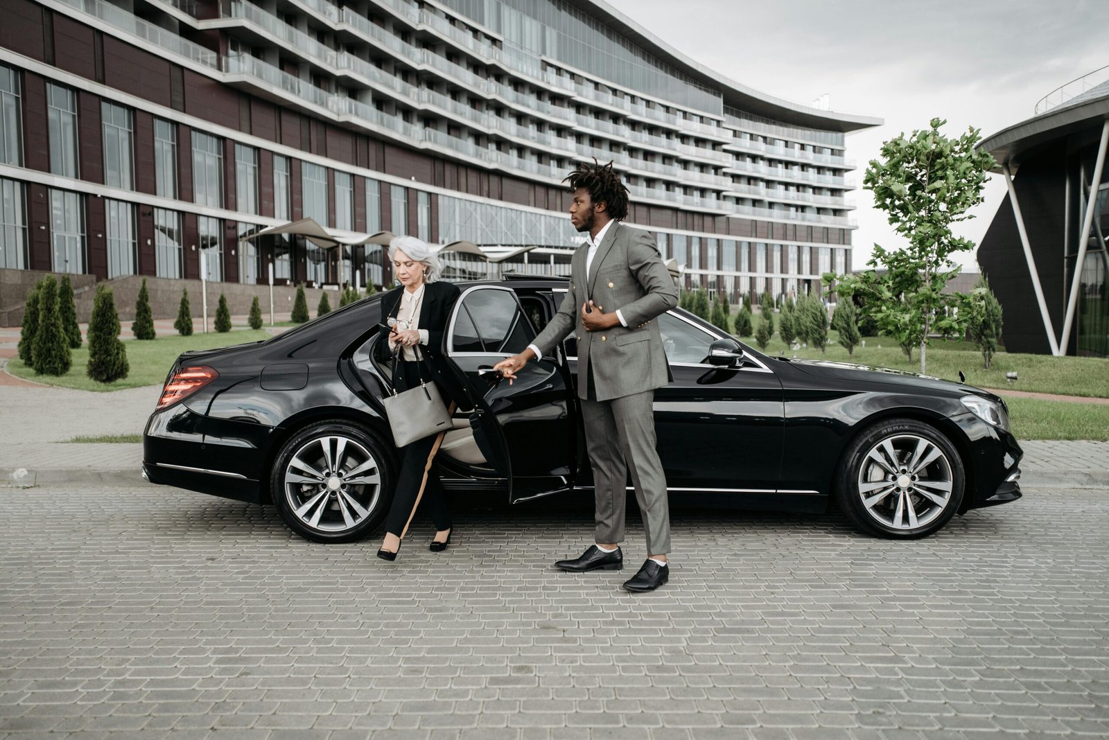Chauffeuring